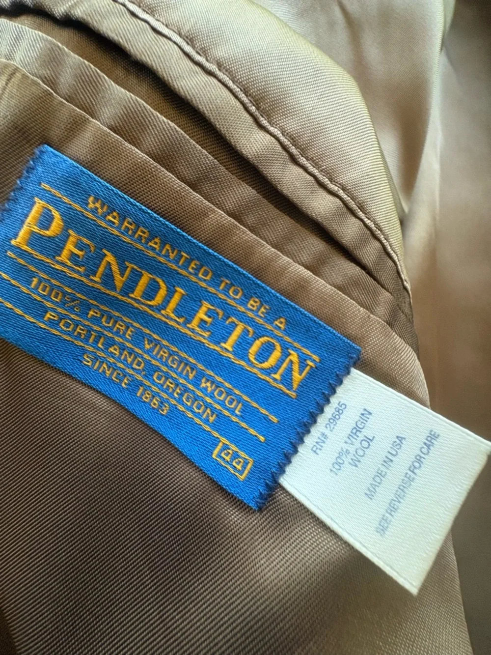 Pendleton Blazer Mens Vintage 44 Tan Brown Tweed Wool Sport Coat REaD Holes